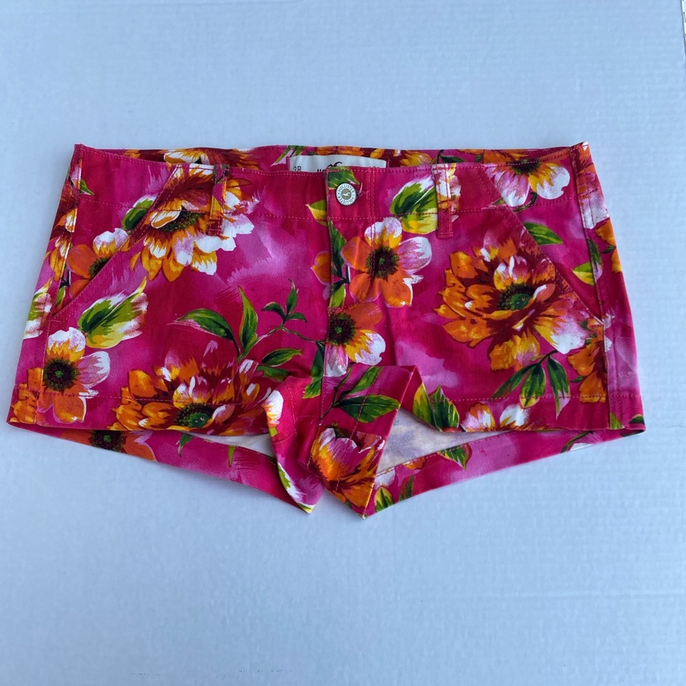 Hollister Low-Rise Floral Shorts Sz 3R